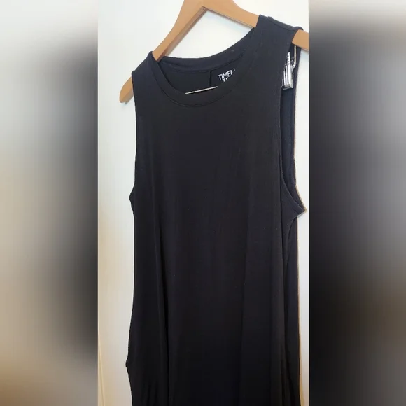 Time and Tru Sleeveless Black Dress - Picture 2 of 4